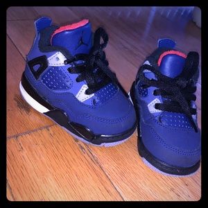 Jordan Retro 4s size 4c